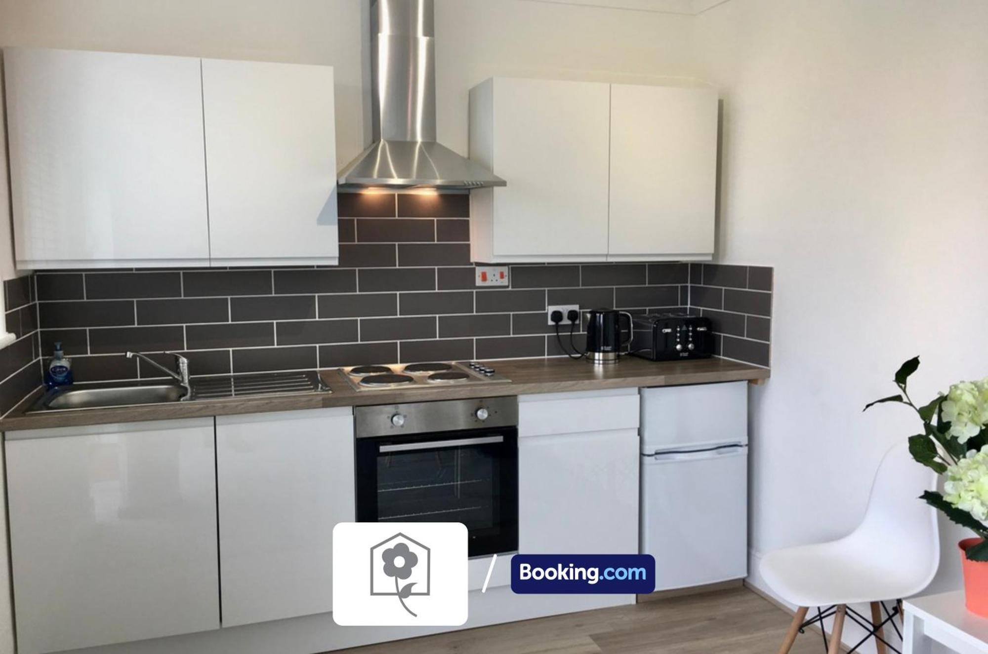Netley Village Apartment By Your Stay Solutions Short Lets & Serviced Accommodation Netley Southampton With Free Wi-Fi Hamble-le-Rice Luaran gambar
