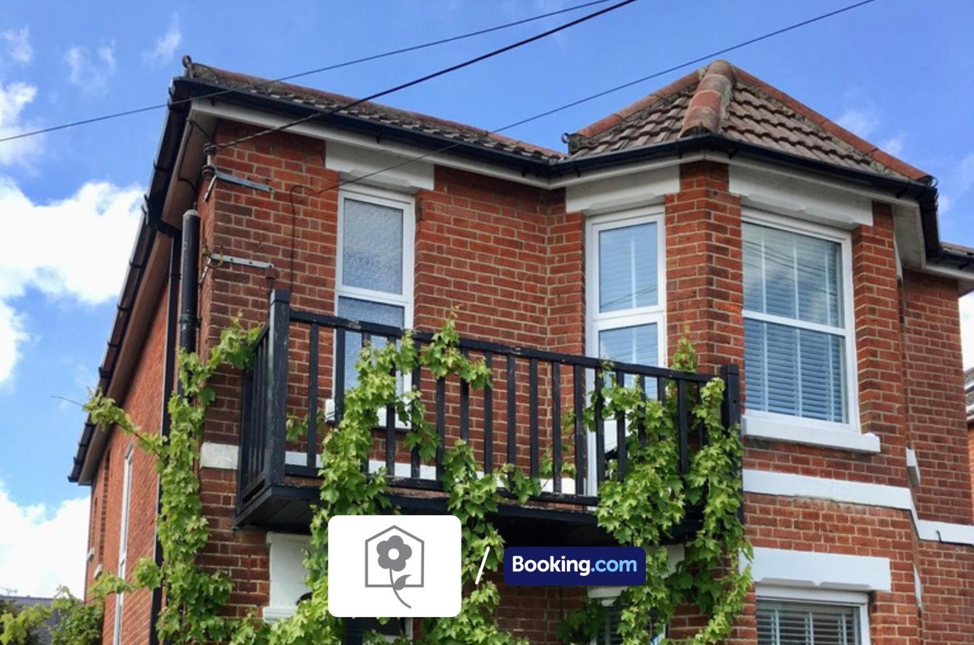 Netley Village Apartment By Your Stay Solutions Short Lets & Serviced Accommodation Netley Southampton With Free Wi-Fi Hamble-le-Rice Luaran gambar